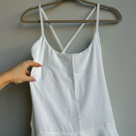 NWT Aerie Maggie White Ruffle Athletic Tennis Dress Built In Shorts Size Small - Picture 4 of 8